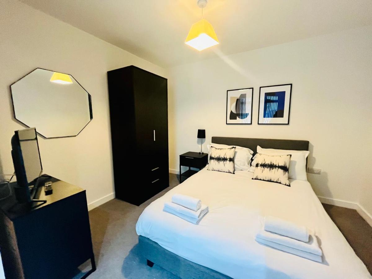 مانشستر Fully Equipped One Bedroom Apartment Near Old Trafford Stadium! المظهر الخارجي الصورة